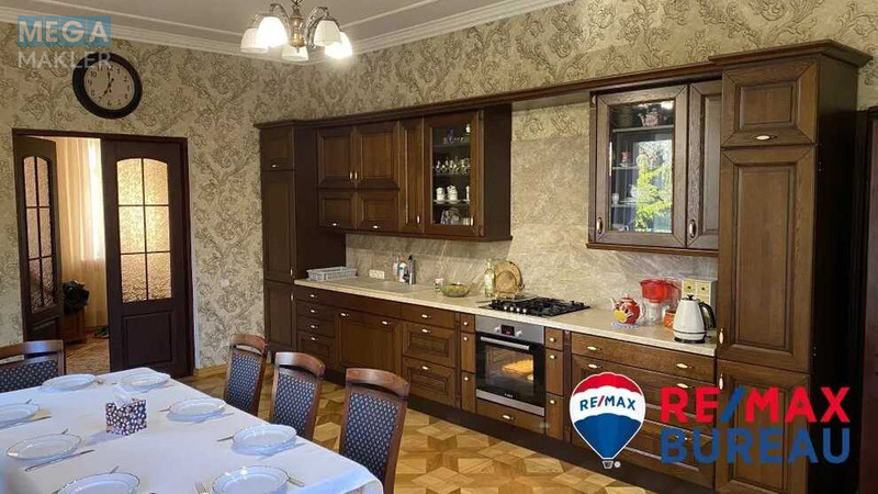 Продаж дома, 2 поверху, 338 кв.м, 7 кімнат, ділянка 18 соток, <a class="location-link" href="/pereyaslav-hmelnitskij/" title="Недвижимость Переяслав">Переяслав</a>, Каплунова, 26 (изображение 2)