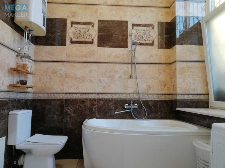 Продаж 3 кімнатної квартири (82/?/15), 2 пов. 2 пов. будинку, <a class="location-link" href="/odessa/" title="Недвижимость Одеса">Одеса</a>, <a class="location-link" href="/odessa/primorskij/" title="Недвижимость Приморський район">Приморський р-н</a>, Б.Арнаутская, 81 (изображение 6)