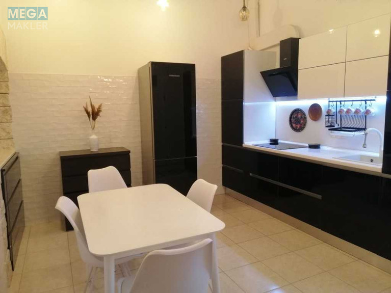 Продаж 3 кімнатної квартири (82/?/15), 2 пов. 2 пов. будинку, <a class="location-link" href="/odessa/" title="Недвижимость Одеса">Одеса</a>, <a class="location-link" href="/odessa/primorskij/" title="Недвижимость Приморський район">Приморський р-н</a>, Б.Арнаутская, 81 (изображение 10)
