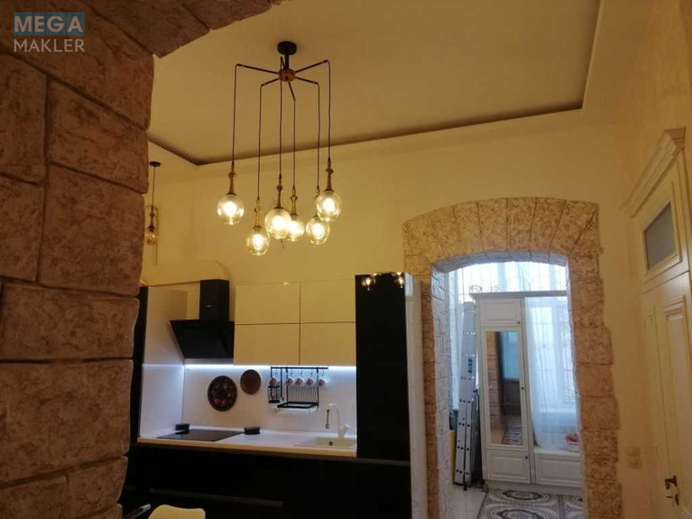 Продаж 3 кімнатної квартири (82/?/15), 2 пов. 2 пов. будинку, <a class="location-link" href="/odessa/" title="Недвижимость Одеса">Одеса</a>, <a class="location-link" href="/odessa/primorskij/" title="Недвижимость Приморський район">Приморський р-н</a>, Б.Арнаутская, 81 (изображение 14)