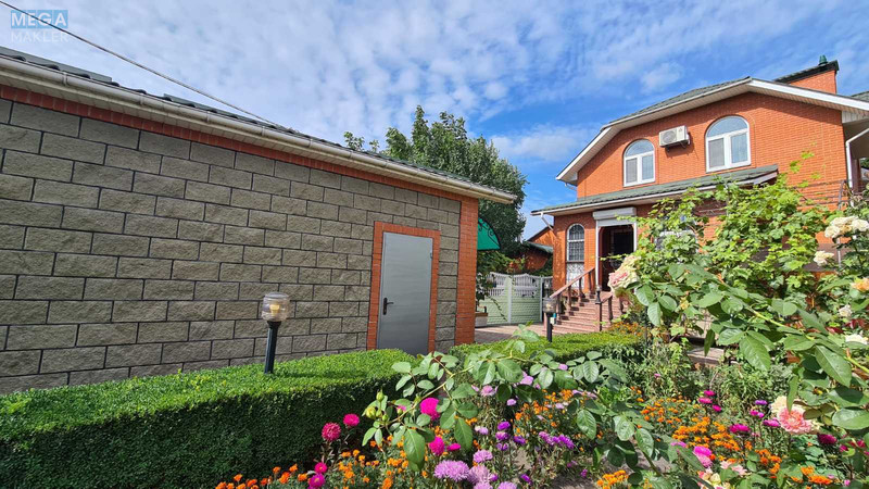 Продаж дома, 3 поверху, 225 кв.м, 5 кімнат, ділянка 4 сотки, <a class="location-link" href="/brovary/" title="Недвижимость Бровари">Бровари</a>, Дніпровська (изображение 2)