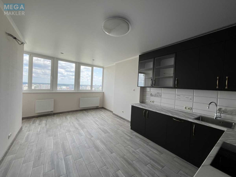 Продаж 3 кімнатної квартири (90/42/18), 24 пов. 25 пов. будинку, <a class="location-link" href="/kiev/" title="Недвижимость Київ">Київ</a>, <a class="location-link" href="/kiev/darnickij/" title="Недвижимость Дарницький район">Дарницький р-н</a>, Юрія Пасхаліна вул., 17 (изображение 3)