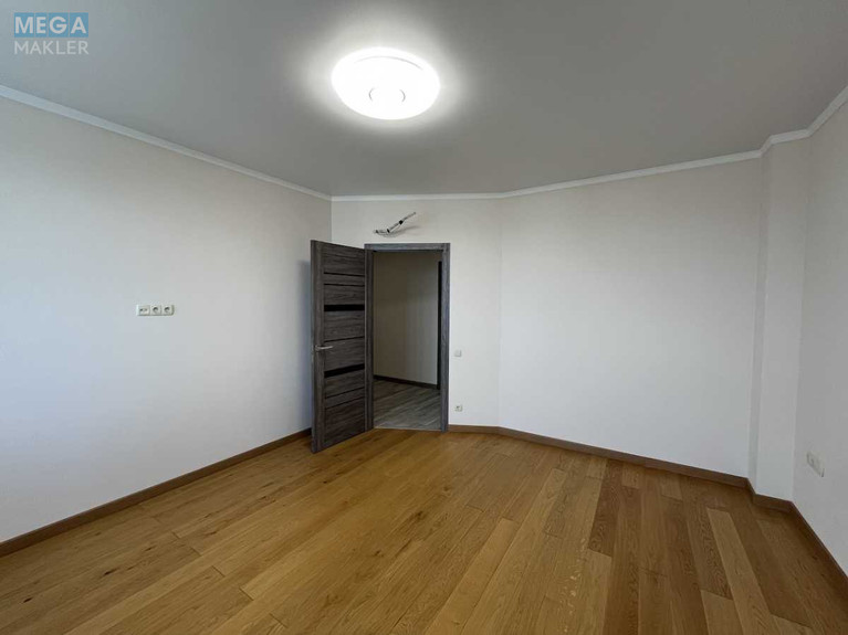 Продаж 3 кімнатної квартири (90/42/18), 24 пов. 25 пов. будинку, <a class="location-link" href="/kiev/" title="Недвижимость Київ">Київ</a>, <a class="location-link" href="/kiev/darnickij/" title="Недвижимость Дарницький район">Дарницький р-н</a>, Юрія Пасхаліна вул., 17 (изображение 12)