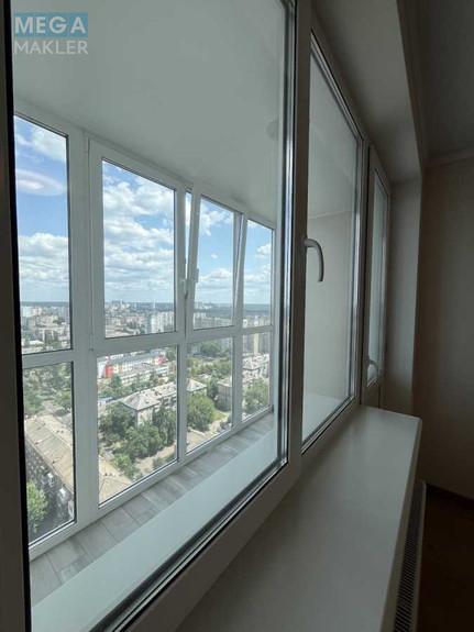 Продаж 3 кімнатної квартири (90/42/18), 24 пов. 25 пов. будинку, <a class="location-link" href="/kiev/" title="Недвижимость Київ">Київ</a>, <a class="location-link" href="/kiev/darnickij/" title="Недвижимость Дарницький район">Дарницький р-н</a>, Юрія Пасхаліна вул., 17 (изображение 13)