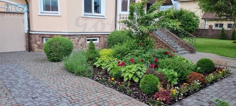Продаж дома, 3&nbsp;поверху, 360&nbsp;кв.м, 5&nbsp;кімнат, ділянка 18&nbsp;соток, <a class="location-link" href="/gora/" title="Недвижимость Гора">Гора</a>, Яблунева (изображение 2)