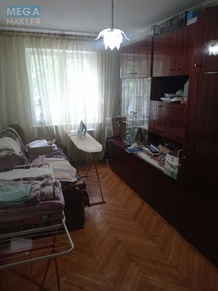 Продаж 3 кімнатної квартири (59/44/5,7), 2 пов. 5 пов. будинку, <a class="location-link" href="/kharkov/" title="Недвижимость Харків">Харків</a>, <a class="location-link" href="/kharkov/ordzhonikidzevskij/" title="Недвижимость Індустріальний (Орджонікідзевський) район">Індустріальний (Орджонікідзевський) р-н</a>, Генерала Момота, 10 (изображение 4)