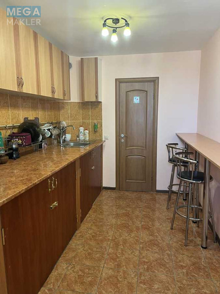 Оренда комерційної нерухомості, 80 кв.м, под офис, <a class="location-link" href="/kiev/" title="Недвижимость Київ">Київ</a>, <a class="location-link" href="/kiev/darnickij/" title="Недвижимость Дарницький район">Дарницький р-н</a>, Срібнокільська вул., 22 (изображение 6)