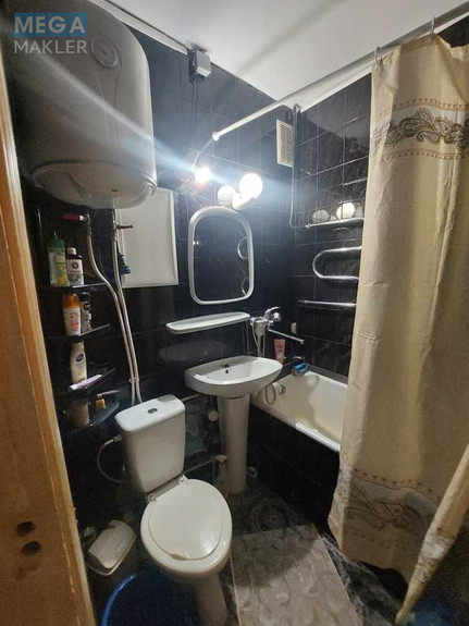 Оренда 1 кімнатної квартири, <a class="location-link" href="/kiev/" title="Недвижимость Київ">Київ</a>, <a class="location-link" href="/kiev/shevchenkovskij/" title="Недвижимость Шевченківський район">Шевченківський р-н</a>, Салютная ул., 22 (изображение 5)