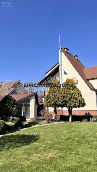 Продаж дома, 3&nbsp;поверху, 273&nbsp;кв.м, 6&nbsp;кімнат, ділянка 14&nbsp;соток, <a class="location-link" href="/kryukovshina/" title="Недвижимость Крюківщина">Крюківщина</a>, Кільцева ул., 12 (изображение 5)