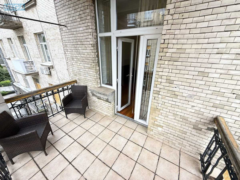 Продаж 3 кімнатної квартири (89/57/8), 4 пов. 6 пов. будинку, <a class="location-link" href="/kiev/" title="Недвижимость Київ">Київ</a>, <a class="location-link" href="/kiev/pecherskij/" title="Недвижимость Печерський район">Печерський р-н</a>, Банкова вул., 3 (изображение 8)