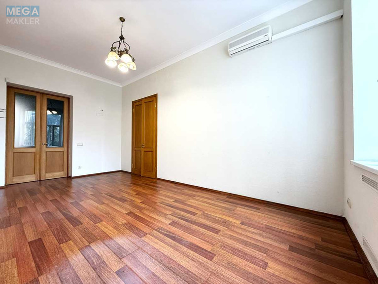 Продаж 3 кімнатної квартири (89/57/8), 4 пов. 6 пов. будинку, <a class="location-link" href="/kiev/" title="Недвижимость Київ">Київ</a>, <a class="location-link" href="/kiev/pecherskij/" title="Недвижимость Печерський район">Печерський р-н</a>, Банкова вул., 3 (изображение 16)