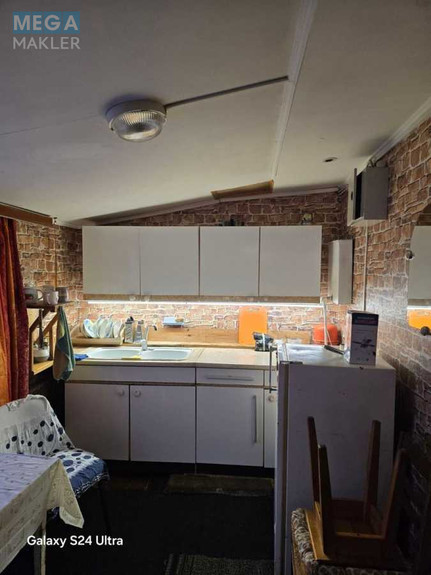 Оренда дома, <a class="location-link" href="/kiev/" title="Недвижимость Київ">Київ</a>, <a class="location-link" href="/kiev/podolskij/" title="Недвижимость Подільський район">Подільський р-н</a>, Синеозерная ул., 8 (изображение 2)