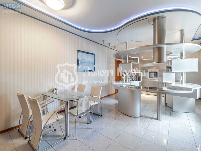Продаж дома, 4&nbsp;поверху, 947,90&nbsp;кв.м, 7&nbsp;кімнат, ділянка 8&nbsp;соток, <a class="location-link" href="/petropavlovskaya-borshagovka/" title="Недвижимость Петропавлівська Борщагівка">Петропавлівська Борщагівка</a>, Вишнева, 55 (изображение 2)