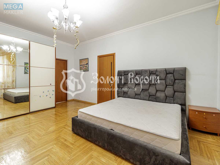 Продаж дома, 4&nbsp;поверху, 947,90&nbsp;кв.м, 7&nbsp;кімнат, ділянка 8&nbsp;соток, <a class="location-link" href="/petropavlovskaya-borshagovka/" title="Недвижимость Петропавлівська Борщагівка">Петропавлівська Борщагівка</a>, Вишнева, 55 (изображение 9)