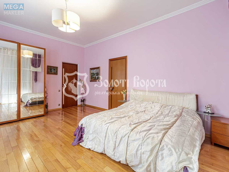 Продаж дома, 4&nbsp;поверху, 947,90&nbsp;кв.м, 7&nbsp;кімнат, ділянка 8&nbsp;соток, <a class="location-link" href="/petropavlovskaya-borshagovka/" title="Недвижимость Петропавлівська Борщагівка">Петропавлівська Борщагівка</a>, Вишнева, 55 (изображение 10)