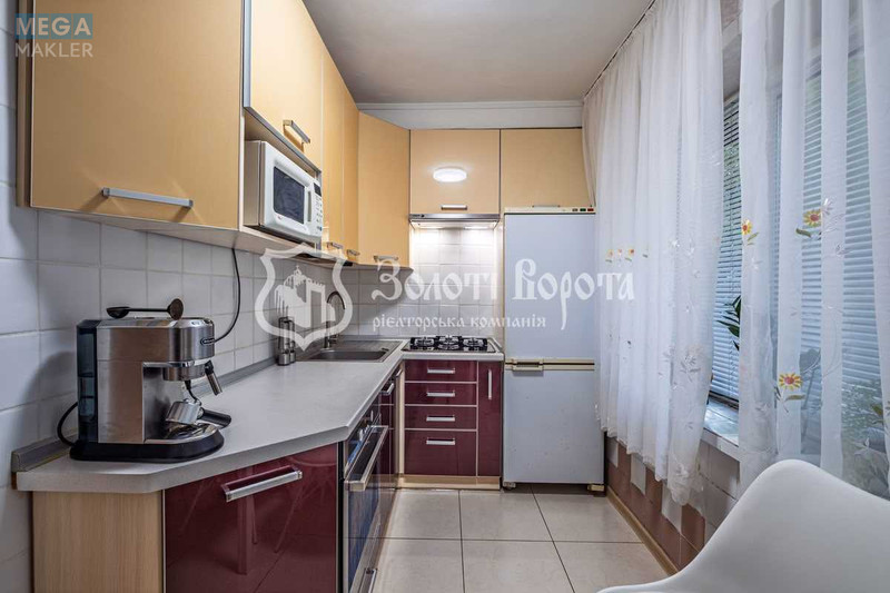 Продаж 2 кімнатної квартири (46/30/7,7), 1 пов. 5 пов. будинку, <a class="location-link" href="/kiev/" title="Недвижимость Київ">Київ</a>, <a class="location-link" href="/kiev/shevchenkovskij/" title="Недвижимость Шевченківський район">Шевченківський р-н</a>, Академіка Туполєва вул., 22а (изображение 9)