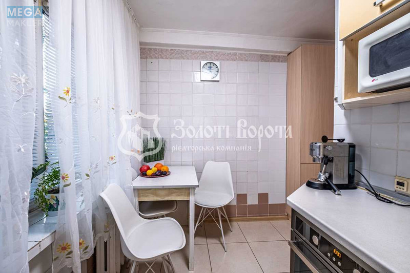 Продаж 2 кімнатної квартири (46/30/7,7), 1 пов. 5 пов. будинку, <a class="location-link" href="/kiev/" title="Недвижимость Київ">Київ</a>, <a class="location-link" href="/kiev/shevchenkovskij/" title="Недвижимость Шевченківський район">Шевченківський р-н</a>, Академіка Туполєва вул., 22а (изображение 11)