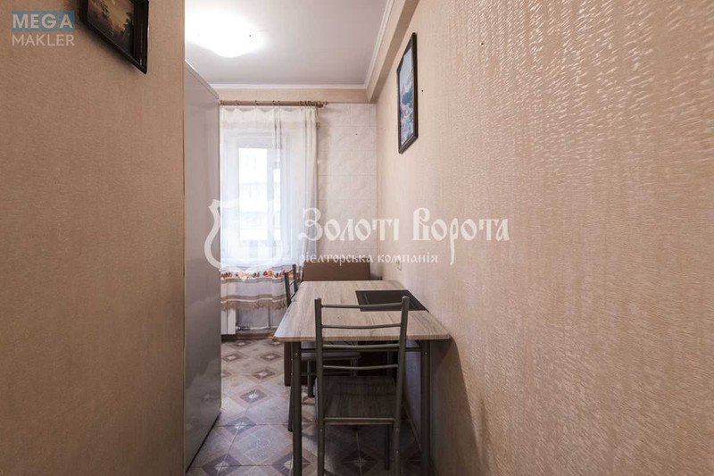 Продаж 1 кімнатної квартири (34/15/7), 2 пов. 9 пов. будинку, <a class="location-link" href="/kiev/" title="Недвижимость Київ">Київ</a>, <a class="location-link" href="/kiev/dneprovskij/" title="Недвижимость Дніпровський район">Дніпровський р-н</a>, Дніпровська наб., 9а (изображение 8)
