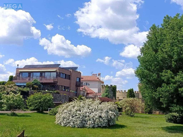 Продаж дома, 2 поверху, 325 кв.м, 7 кімнат, ділянка 7 соток, <a class="location-link" href="/kiev/" title="Недвижимость Київ">Київ</a>, <a class="location-link" href="/kiev/obolonskij/" title="Недвижимость Оболонський район">Оболонський р-н</a>, Богатирська вул., 30А (изображение 2)
