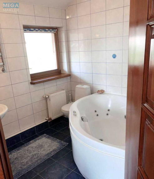 Продаж дома, 2 поверху, 325 кв.м, 7 кімнат, ділянка 7 соток, <a class="location-link" href="/kiev/" title="Недвижимость Київ">Київ</a>, <a class="location-link" href="/kiev/obolonskij/" title="Недвижимость Оболонський район">Оболонський р-н</a>, Богатирська вул., 30А (изображение 14)