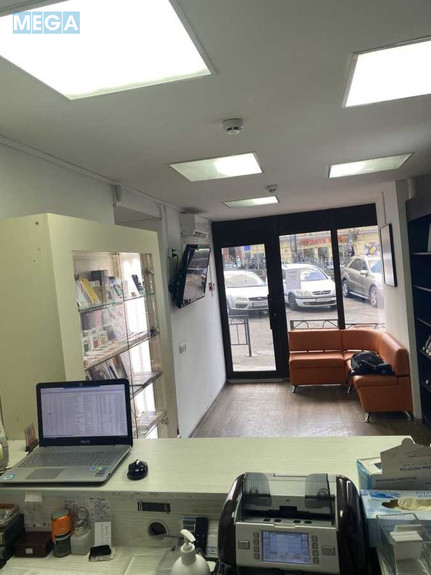 Продаж окремої будівлі/побудови, 50 кв.м, <a class="location-link" href="/kiev/" title="Недвижимость Київ">Київ</a>, <a class="location-link" href="/kiev/pecherskij/" title="Недвижимость Печерський район">Печерський р-н</a>, Бессарабская пл., 7 (изображение 3)