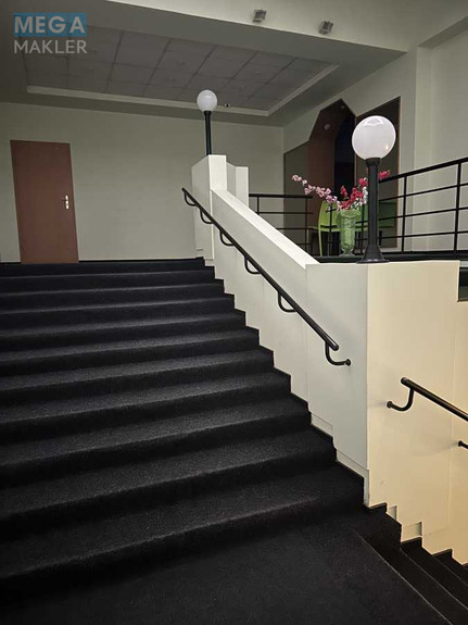 Продаж окремої будівлі/побудови, 1&nbsp;164&nbsp;кв.м, <a class="location-link" href="/kiev/" title="Недвижимость Київ">Київ</a>, <a class="location-link" href="/kiev/shevchenkovskij/" title="Недвижимость Шевченківський район">Шевченківський р-н</a>, Лукянівська вул., 1 (изображение 6)