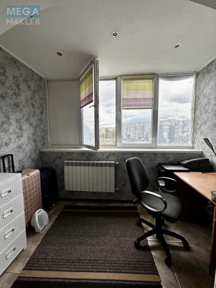 Продаж 3 кімнатної квартири (84/46/15), 4 пов. 16 пов. будинку, <a class="location-link" href="/kiev/" title="Недвижимость Київ">Київ</a>, <a class="location-link" href="/kiev/darnickij/" title="Недвижимость Дарницький район">Дарницький р-н</a>, Ревуцького вул., 36/2 (изображение 7)