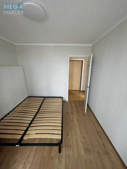 Оренда 2 кімнатної квартири, <a class="location-link" href="/kiev/" title="Недвижимость Київ">Київ</a>, <a class="location-link" href="/kiev/dneprovskij/" title="Недвижимость Дніпровський район">Дніпровський р-н</a>, Амвросия Бучмы ул., 8 (изображение 3)