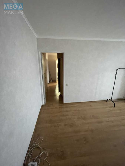 Оренда 2 кімнатної квартири, <a class="location-link" href="/kiev/" title="Недвижимость Київ">Київ</a>, <a class="location-link" href="/kiev/dneprovskij/" title="Недвижимость Дніпровський район">Дніпровський р-н</a>, Амвросия Бучмы ул., 8 (изображение 4)