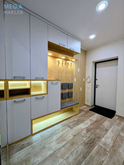 Оренда 1 кімнатної квартири, <a class="location-link" href="/kiev/" title="Недвижимость Київ">Київ</a>, <a class="location-link" href="/kiev/pecherskij/" title="Недвижимость Печерський район">Печерський р-н</a>, Антоновича вул., 74 (изображение 4)