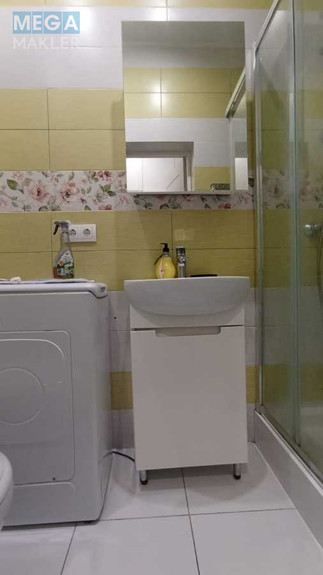 Оренда 1 кімнатної квартири, <a class="location-link" href="/kiev/" title="Недвижимость Київ">Київ</a>, <a class="location-link" href="/kiev/solomenskij/" title="Недвижимость Солом'янський район">Солом'янський р-н</a>, Залізнична вул., 32 (изображение 6)