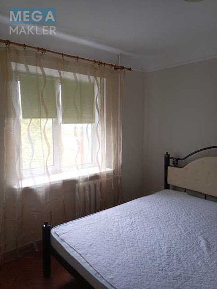 Оренда 3 кімнатної квартири, <a class="location-link" href="/kiev/" title="Недвижимость Київ">Київ</a>, <a class="location-link" href="/kiev/shevchenkovskij/" title="Недвижимость Шевченківський район">Шевченківський р-н</a>, Берестейский просп., 27 (изображение 3)