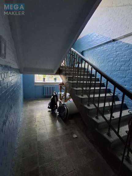 Продаж 2 кімнатної квартири (51/30/8), 5 пов. 5 пов. будинку, <a class="location-link" href="/kiev/" title="Недвижимость Київ">Київ</a>, <a class="location-link" href="/kiev/solomenskij/" title="Недвижимость Солом'янський район">Солом'янський р-н</a>, Івана Світличного вул., 6 (изображение 11)