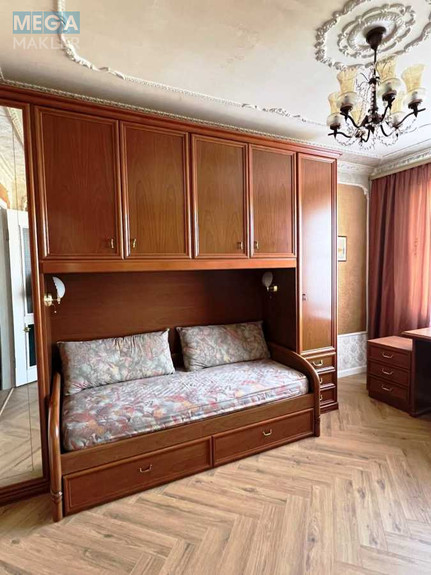 Оренда 3 кімнатної квартири, <a class="location-link" href="/kiev/" title="Недвижимость Київ">Київ</a>, <a class="location-link" href="/kiev/pecherskij/" title="Недвижимость Печерський район">Печерський р-н</a>, Леси Украинки бульв., 21Б (изображение 13)