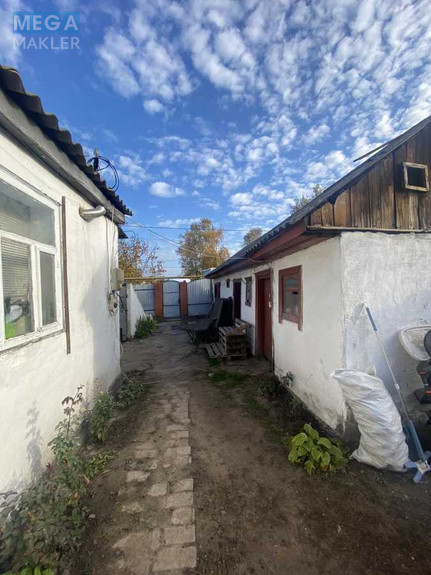 Продаж дома, 2 поверху, 160 кв.м, 4 кімнати, ділянка 28 соток, <a class="location-link" href="/velikaya-aleksandrovka-selo/" title="Недвижимость Велика Олександрівка">Велика Олександрівка</a>, Київський Шлях (изображение 13)