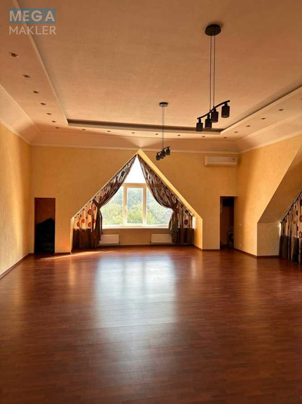 Продаж дома, 2&nbsp;поверху, 340&nbsp;кв.м, 5&nbsp;кімнат, ділянка 9&nbsp;соток, <a class="location-link" href="/dnepropetrovsk/" title="Недвижимость Дніпра">Дніпро</a>, Пластовская (изображение 4)