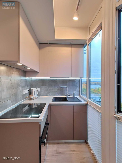 Новобудова, 12 поверхів, <a class="location-link" href="/dnepropetrovsk/" title="Недвижимость Дніпра">Дніпро</a>, набережная победы (изображение 4)