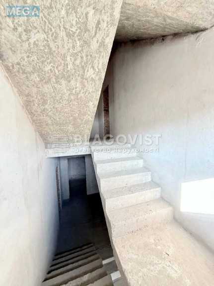 Продаж дома, 3 поверху, 1 200 кв.м, 16 кімнат, ділянка 10 соток, <a class="location-link" href="/sofievskaya-borshagovka/" title="Недвижимость Софіївська Борщагівка">Софіївська Борщагівка</a>, Райдужна (изображение 17)