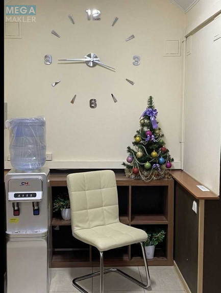 Оренда комерційної нерухомості, 22 кв.м, под офис, <a class="location-link" href="/kiev/" title="Недвижимость Київ">Київ</a>, <a class="location-link" href="/kiev/podolskij/" title="Недвижимость Подільський район">Подільський р-н</a>, Григория Сковороды ул., 7 (изображение 3)