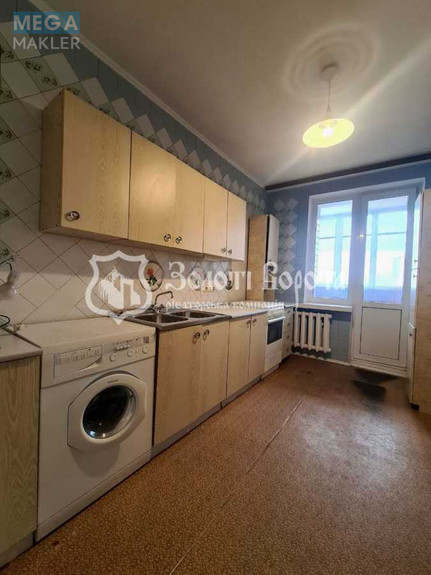 Продаж 3 кімнатної квартири (97,3/58/10,3), 15 пов. 18 пов. будинку, <a class="location-link" href="/kiev/" title="Недвижимость Київ">Київ</a>, <a class="location-link" href="/kiev/pecherskij/" title="Недвижимость Печерський район">Печерський р-н</a>, Старонаводницька вул., 6а (изображение 5)