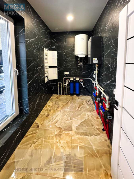 Продаж дома, 2 поверху, 165 кв.м, 5 кімнат, ділянка 5 соток, <a class="location-link" href="/kiev/" title="Недвижимость Київ">Київ</a>, <a class="location-link" href="/kiev/darnickij/" title="Недвижимость Дарницький район">Дарницький р-н</a>, 162-я Садовая ул. (изображение 6)