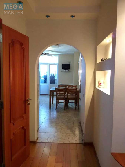 Продаж 3 кімнатної квартири (125/85/23), 7 пов. 9 пов. будинку, <a class="location-link" href="/kiev/" title="Недвижимость Київ">Київ</a>, <a class="location-link" href="/kiev/dneprovskij/" title="Недвижимость Дніпровський район">Дніпровський р-н</a>, Раисы Окипной ул., 4 (изображение 6)