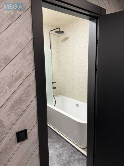 Оренда 1 кімнатної квартири, <a class="location-link" href="/kiev/" title="Недвижимость Київ">Київ</a>, <a class="location-link" href="/kiev/pecherskij/" title="Недвижимость Печерський район">Печерський р-н</a>, Михаила Бойчука ул., 41б (изображение 10)