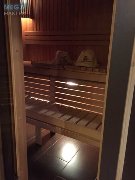 Продаж дома, 2 поверху, 160 кв.м, 5 кімнат, ділянка 21 сотка, <a class="location-link" href="/kruglik-selo-kv/" title="Недвижимость Круглик">Круглик</a>, <a class="location-link" href="/kruglik-selo-kv/malinovskij/" title="Недвижимость Малиновский район">Малиновский р-н</a>, Лисова, 7 (изображение 4)