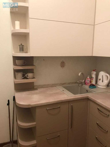 Оренда 2 кімнатної квартири, <a class="location-link" href="/kiev/" title="Недвижимость Київ">Київ</a>, <a class="location-link" href="/kiev/shevchenkovskij/" title="Недвижимость Шевченківський район">Шевченківський р-н</a>, Симона Петлюры ул., 8 (изображение 2)