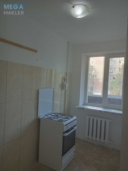 Продаж 1 кімнатної квартири (29/16/5,8), 2 пов. 9 пов. будинку, <a class="location-link" href="/kiev/" title="Недвижимость Київ">Київ</a>, <a class="location-link" href="/kiev/solomenskij/" title="Недвижимость Солом'янський район">Солом'янський р-н</a>, Васильченко ул., 12 (изображение 4)