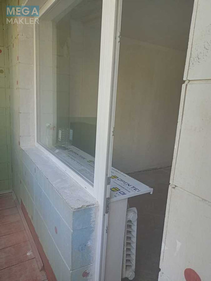 Продаж 1 кімнатної квартири (29/16/5,8), 2 пов. 9 пов. будинку, <a class="location-link" href="/kiev/" title="Недвижимость Київ">Київ</a>, <a class="location-link" href="/kiev/solomenskij/" title="Недвижимость Солом'янський район">Солом'янський р-н</a>, Васильченко ул., 12 (изображение 11)