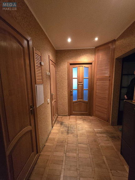 Продаж 3 кімнатної квартири (72/40/9), 8 пов. 9 пов. будинку, <a class="location-link" href="/kiev/" title="Недвижимость Київ">Київ</a>, <a class="location-link" href="/kiev/obolonskij/" title="Недвижимость Оболонський район">Оболонський р-н</a>, Северная ул., 54а (изображение 8)