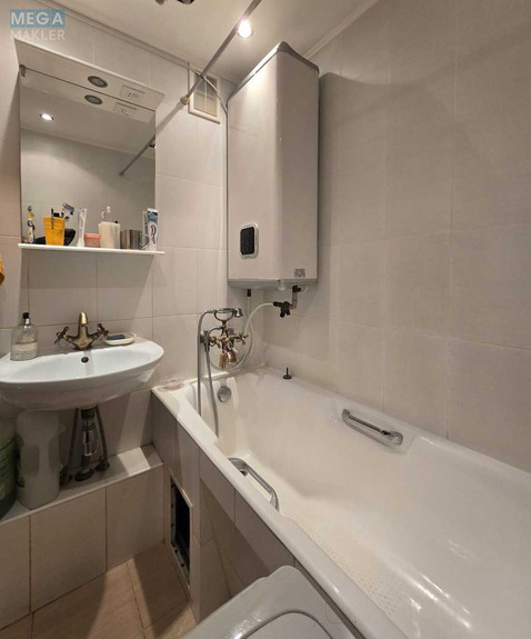 Продаж 3 кімнатної квартири (72/40/9), 8 пов. 9 пов. будинку, <a class="location-link" href="/kiev/" title="Недвижимость Київ">Київ</a>, <a class="location-link" href="/kiev/obolonskij/" title="Недвижимость Оболонський район">Оболонський р-н</a>, Северная ул., 54а (изображение 15)