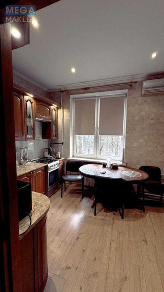 Продаж 3 кімнатної квартири (82/53/10), 2 пов. 5 пов. будинку, <a class="location-link" href="/kiev/" title="Недвижимость Київ">Київ</a>, <a class="location-link" href="/kiev/solomenskij/" title="Недвижимость Солом'янський район">Солом'янський р-н</a>, Іскрівська вул., 1 (изображение 2)